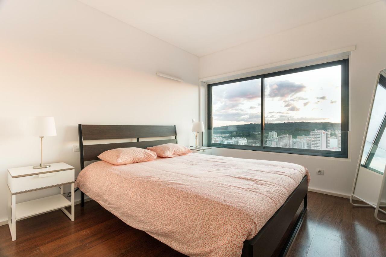Skyscraper Riverview Lisbon With Indoor Pool 외부 사진